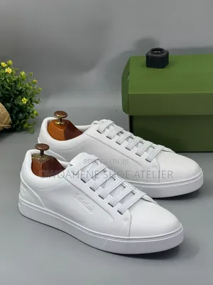 Timberland White Leather Casual Low-Top Sneaker.