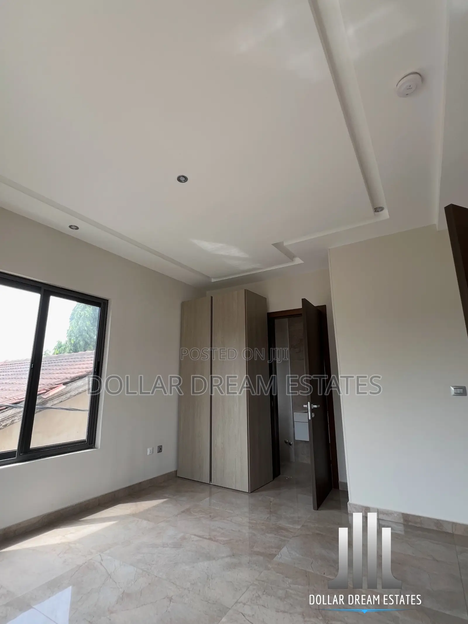 4bdrm Townhouse / Terrace in Airport Residential Area for rent
