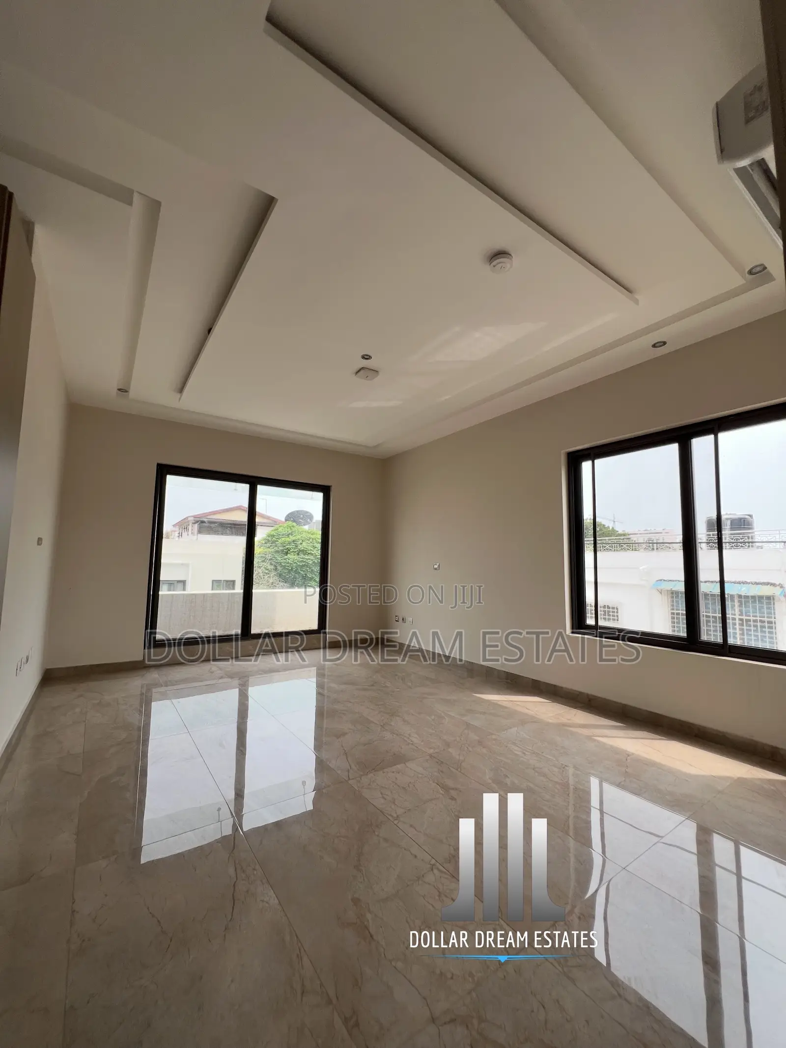 4bdrm Townhouse / Terrace in Airport Residential Area for rent