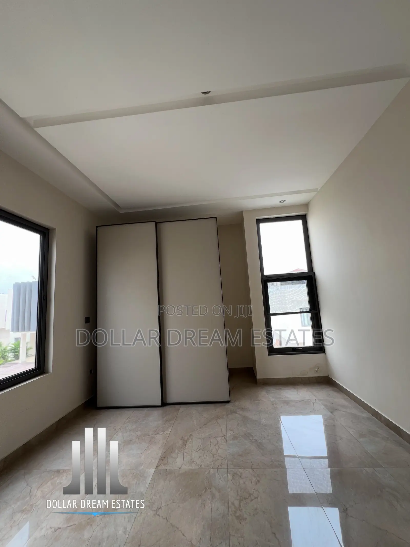 4bdrm Townhouse / Terrace in Airport Residential Area for rent
