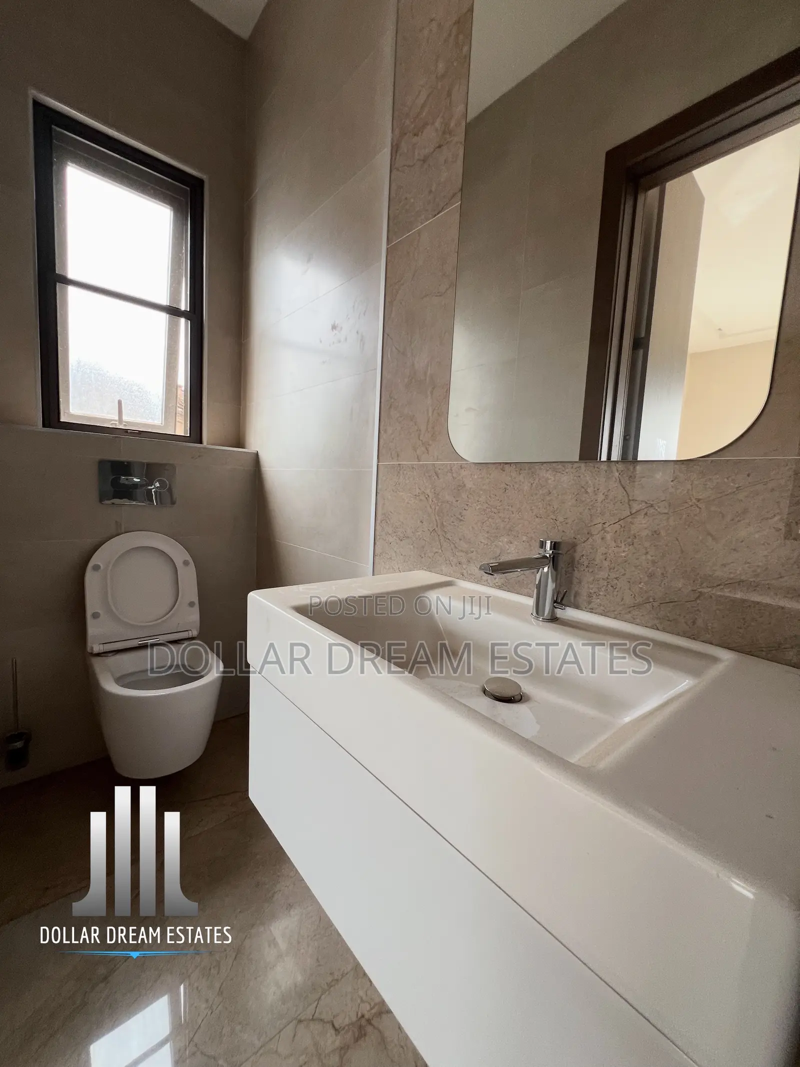 4bdrm Townhouse / Terrace in Airport Residential Area for rent