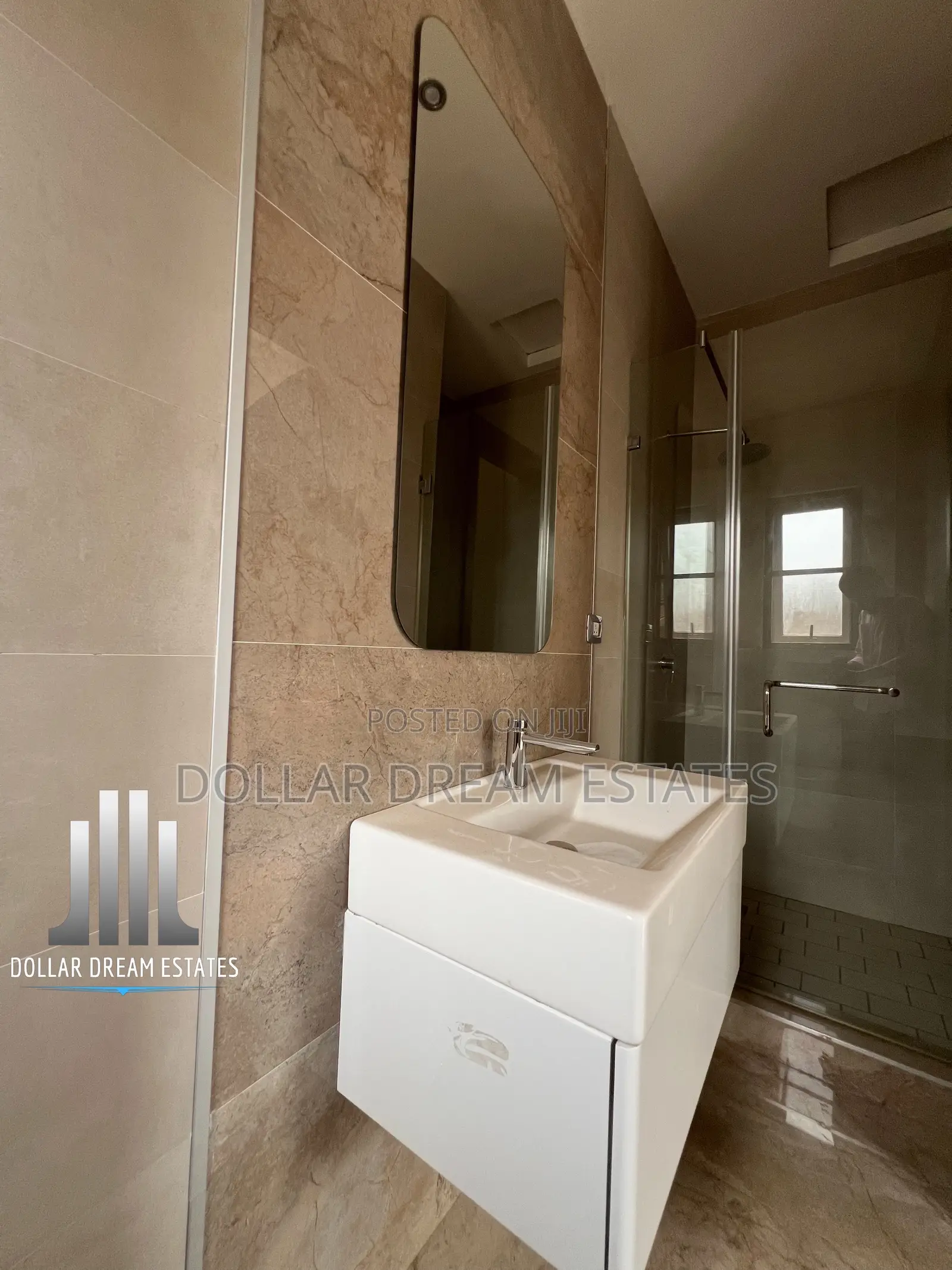 4bdrm Townhouse / Terrace in Airport Residential Area for rent
