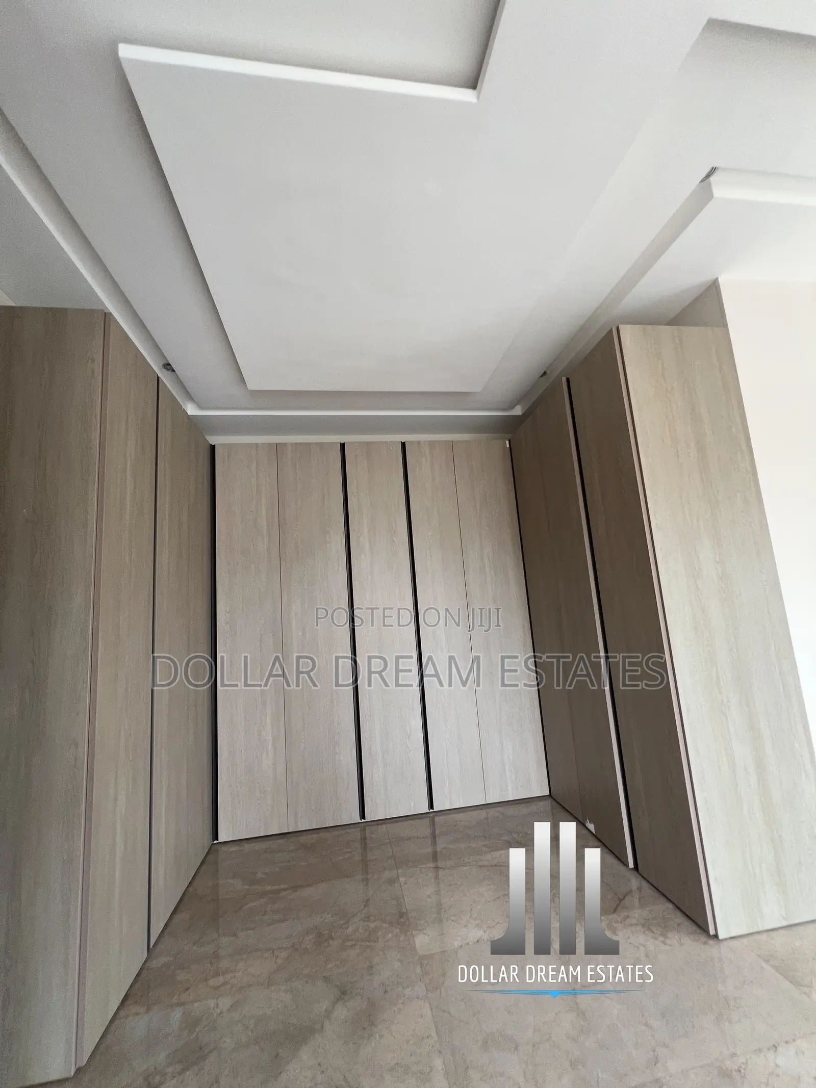 4bdrm Townhouse / Terrace in Airport Residential Area for rent
