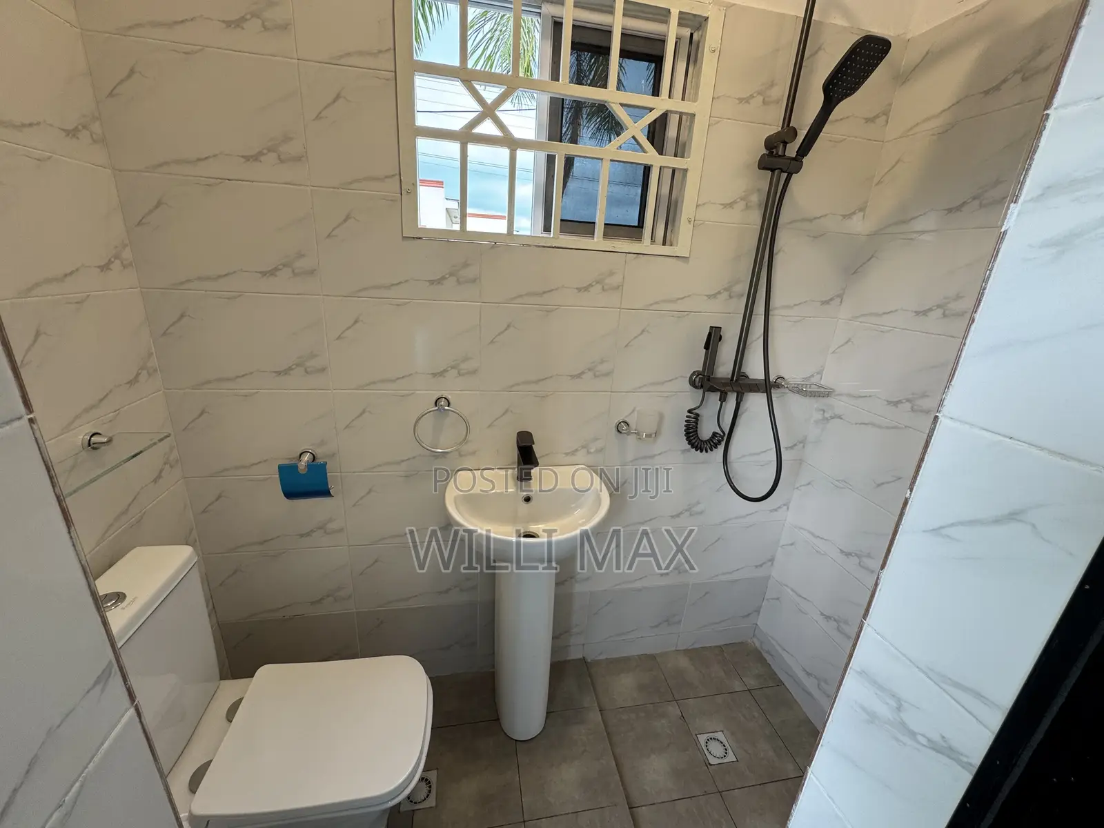 3bdrm Bungalow in Kuntunse, Amasaman for sale