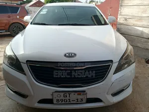 Kia Cadenza 2013 White