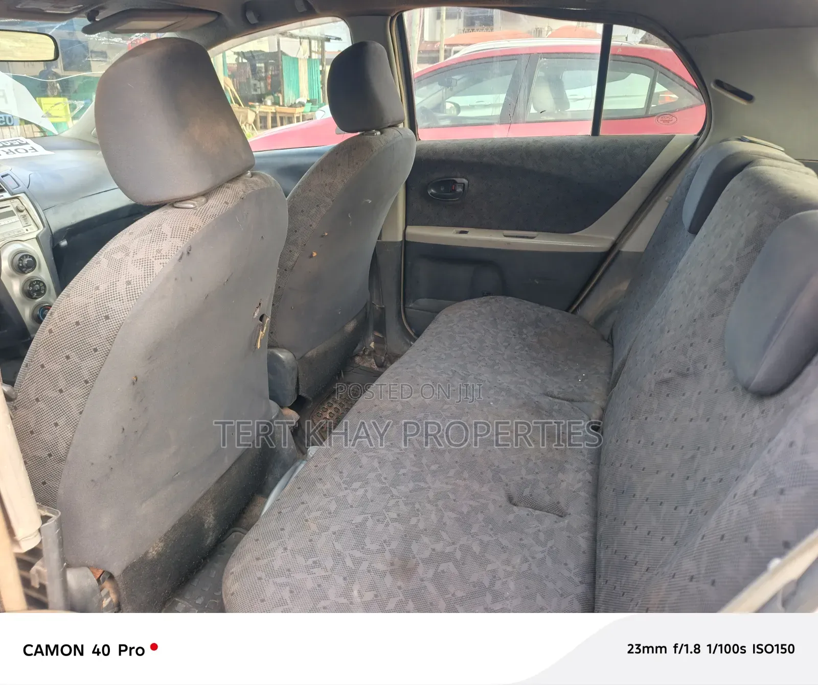 Toyota Vitz 2010 Silver