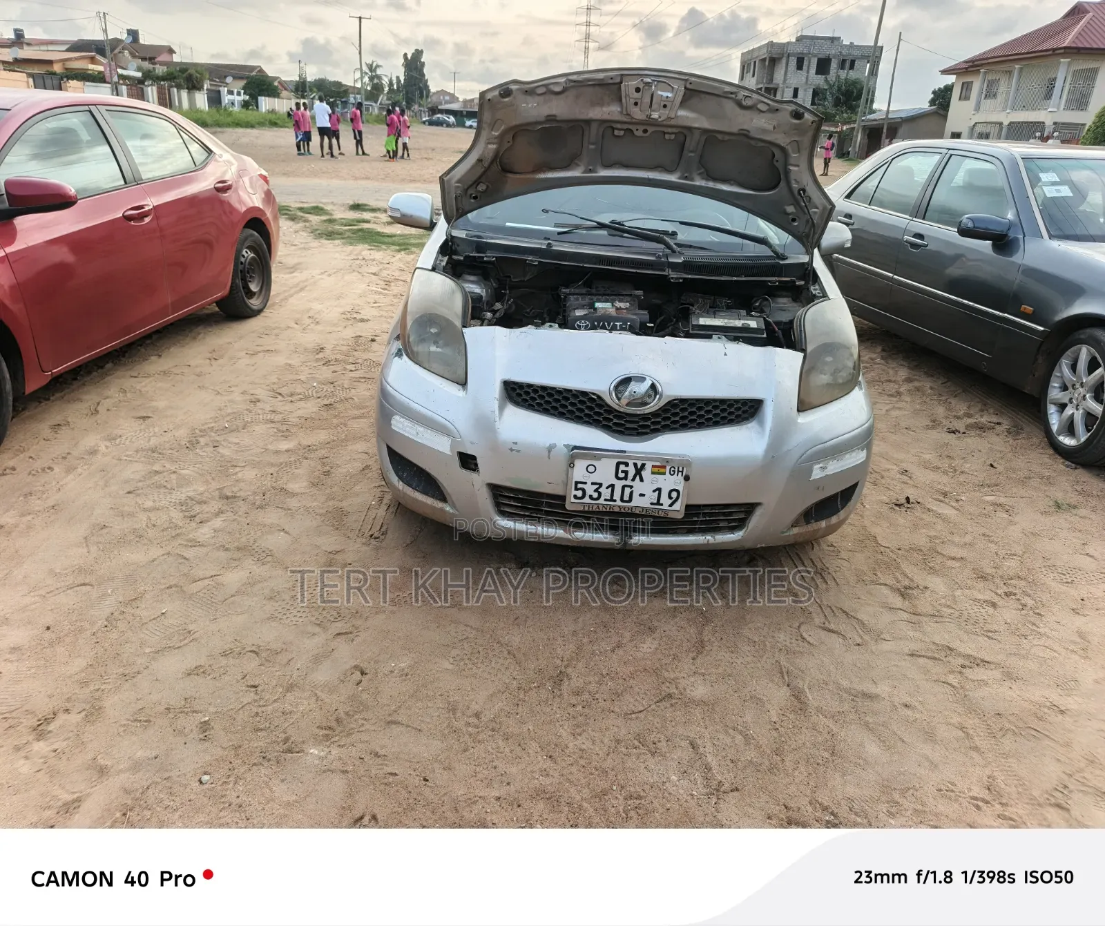 Toyota Vitz 2010 Silver