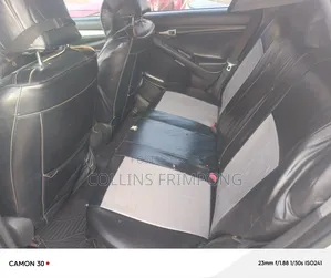 Pontiac Vibe 2010 Silver