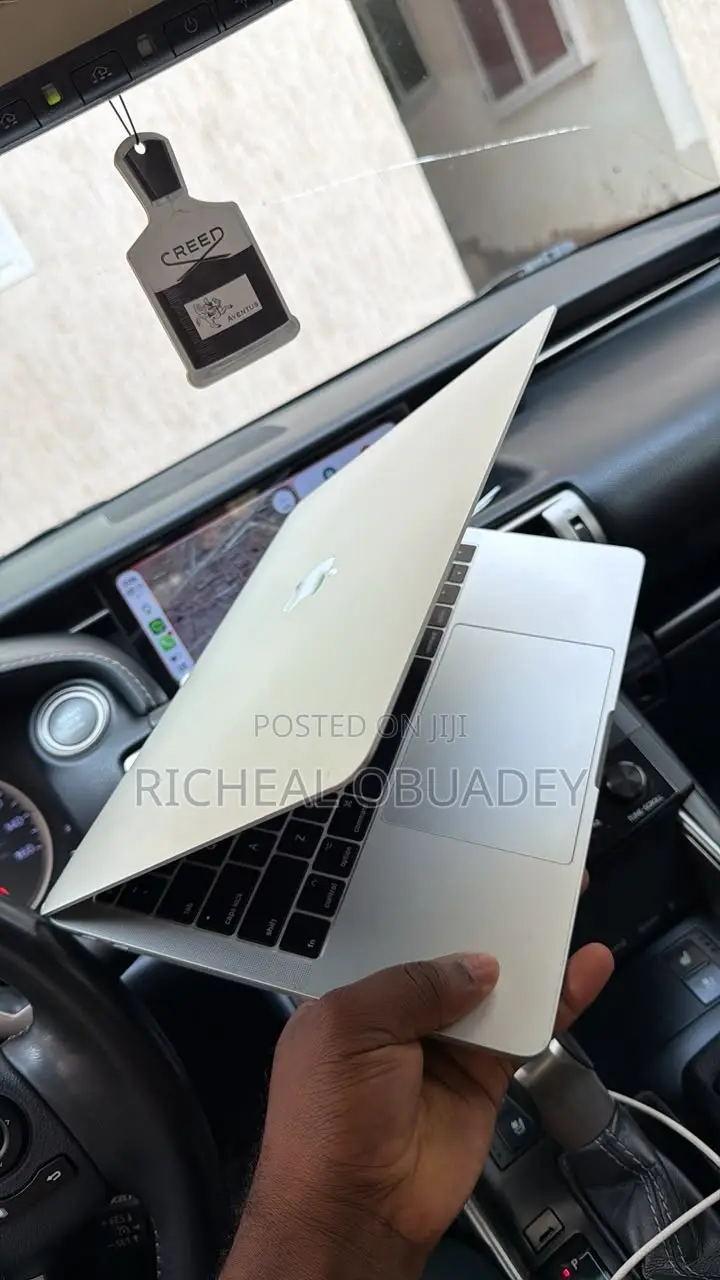 Laptop Apple MacBook Pro 2017 8GB Intel Core i5 SSD 256GB