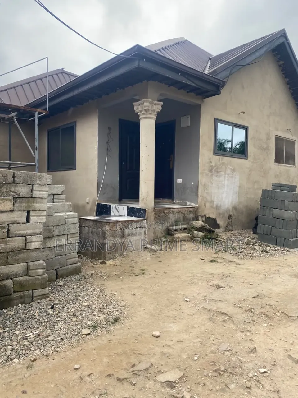 2bdrm House in Pokuase Mayera for sale