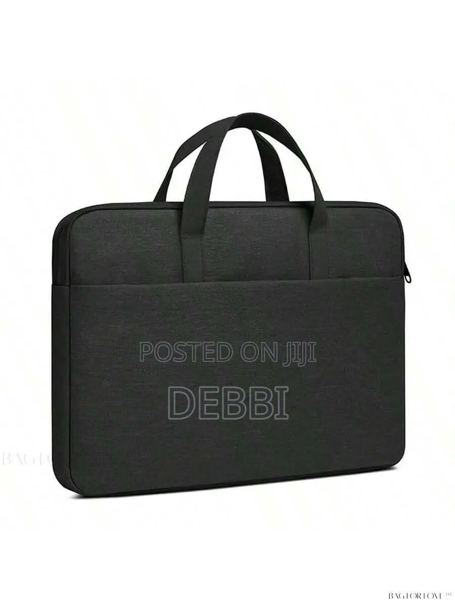 Classic Black Laptop Bag – Stylish Durable