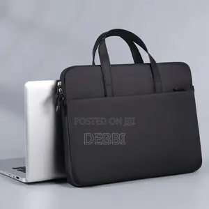 Classic Black Laptop Bag – Stylish Durable