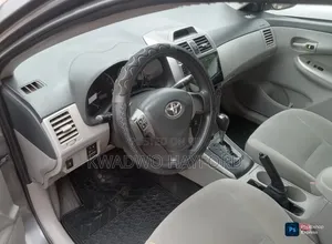 Toyota Corolla 2013 Silver