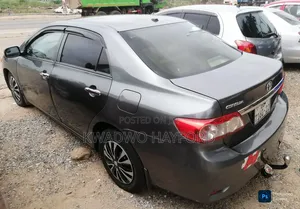 Toyota Corolla 2013 Silver