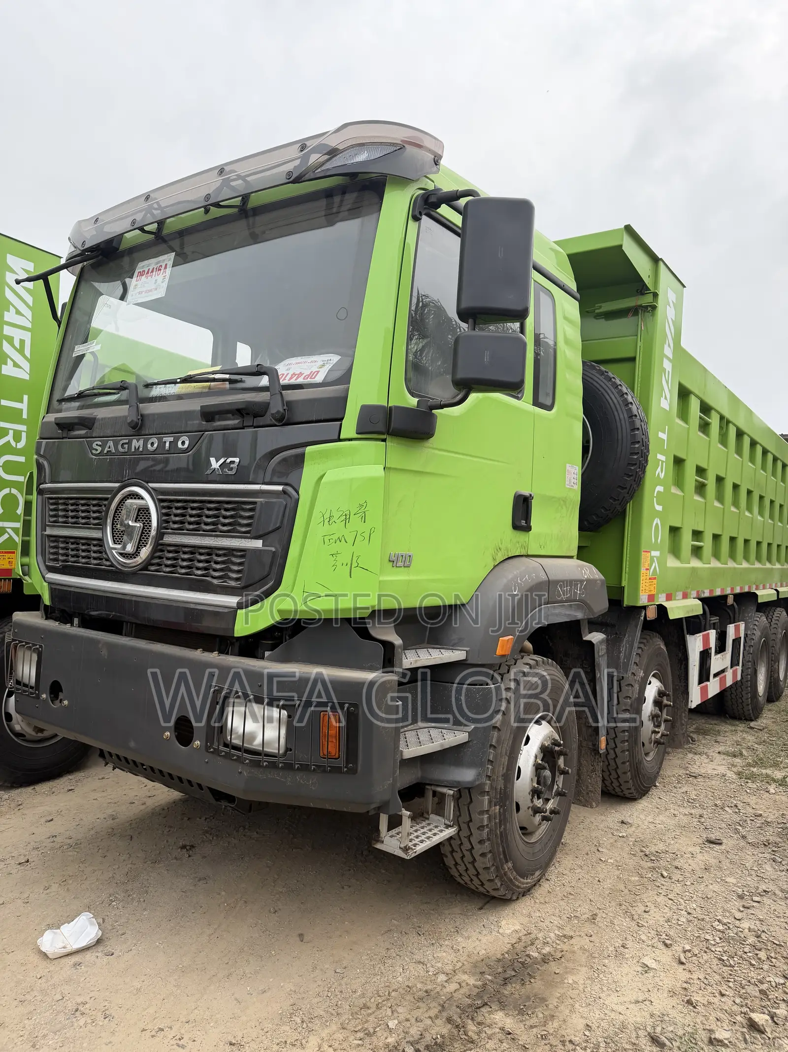 8X4 Tipper Truck