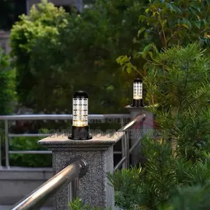 Grounds Pilar  Light