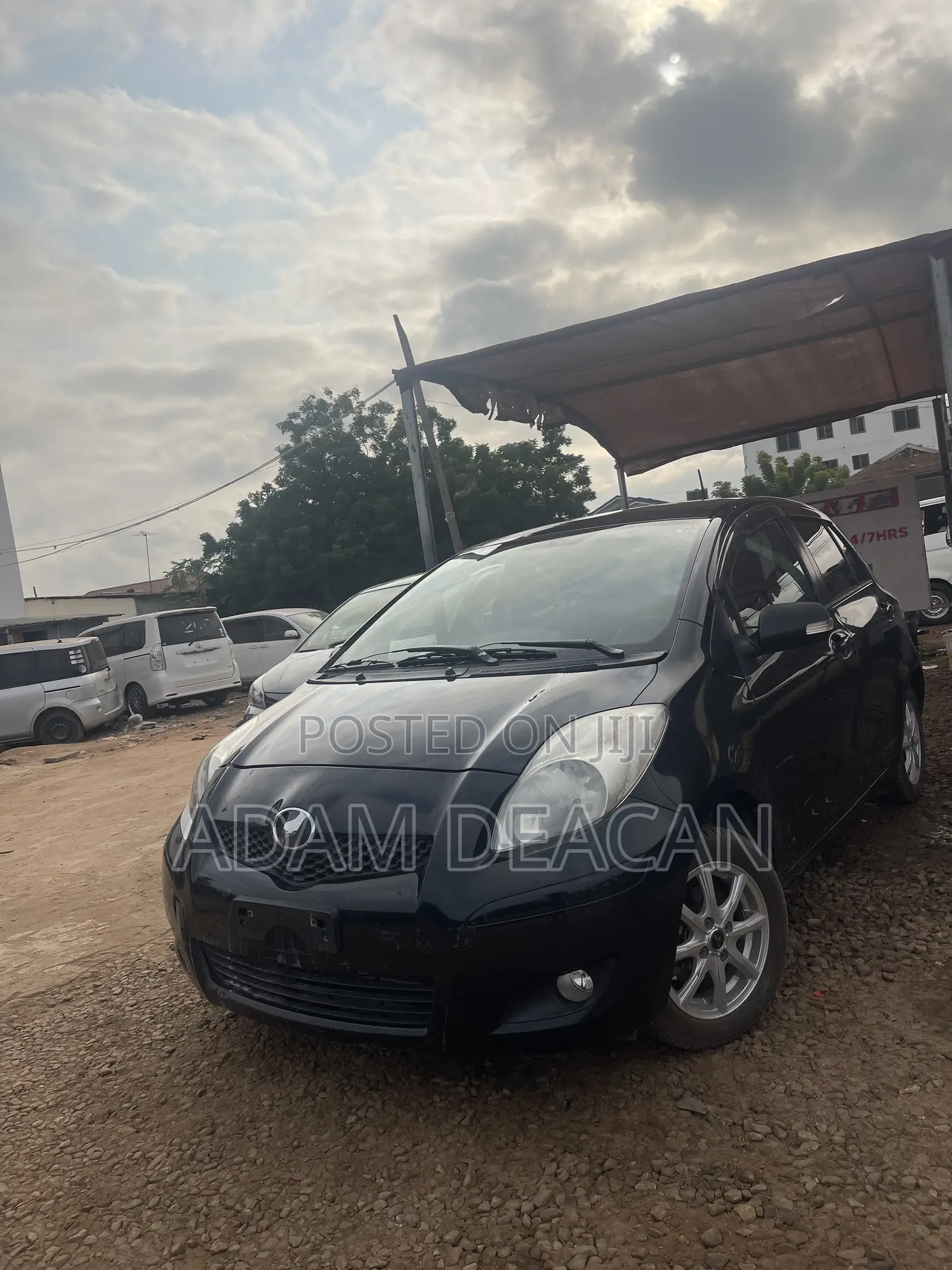 Toyota Vitz 2010 Black