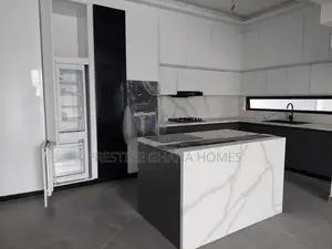 3bdrm Townhouse / Terrace in Dzorwulu for rent