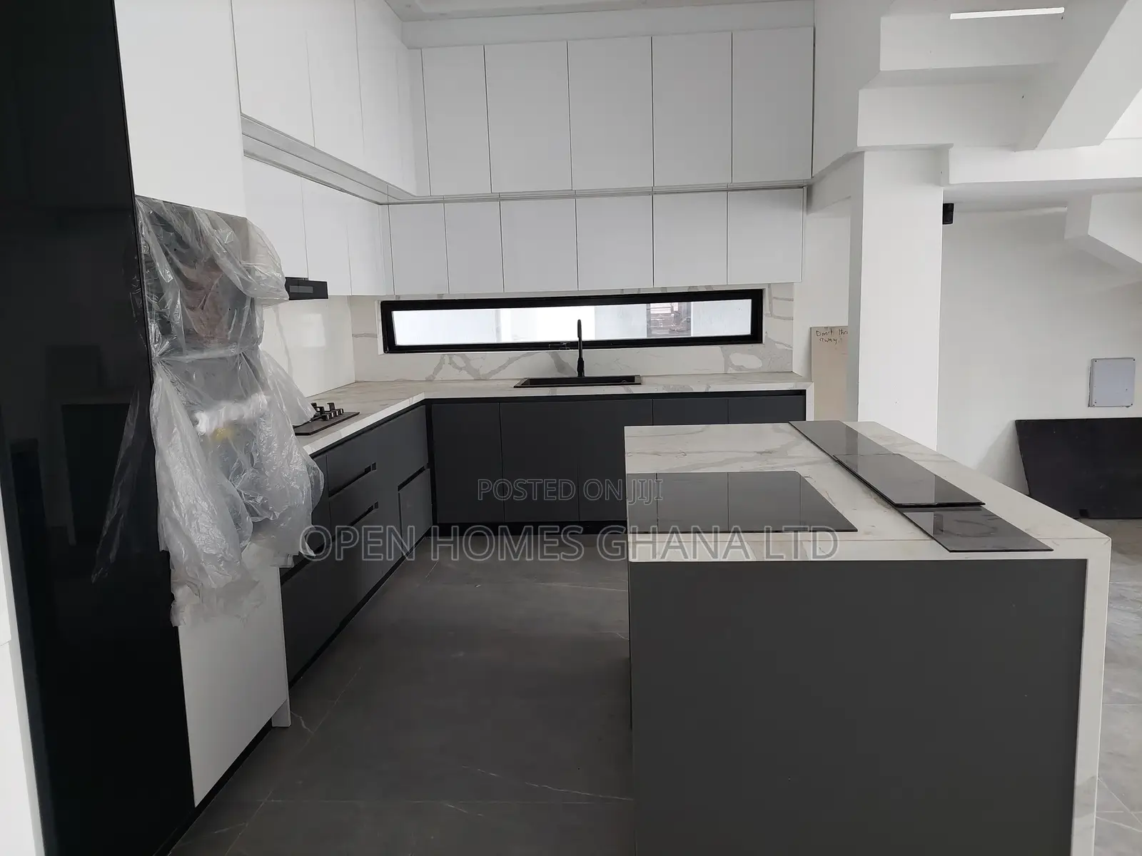 3bdrm Townhouse / Terrace in Dzorwulu for rent