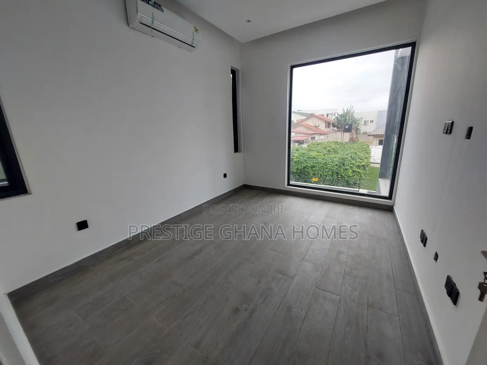 3bdrm Townhouse / Terrace in Dzorwulu for rent