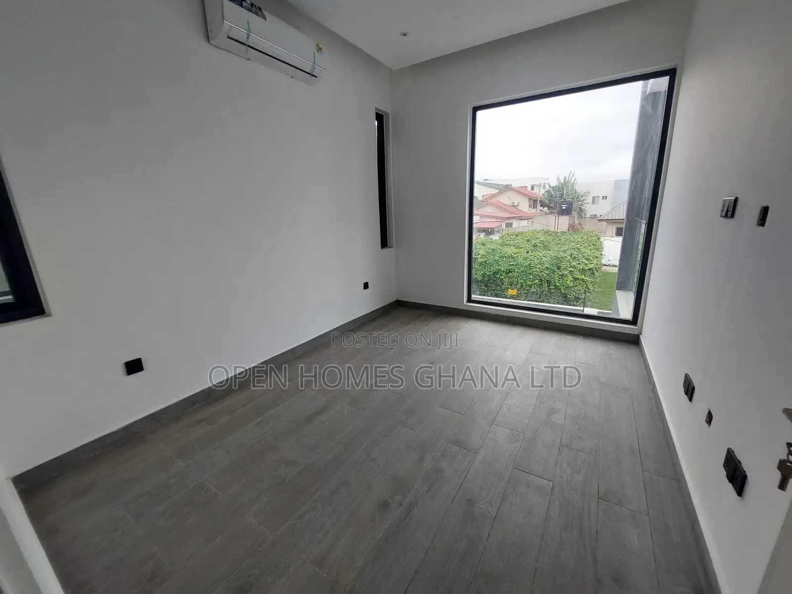 3bdrm Townhouse / Terrace in Dzorwulu for rent