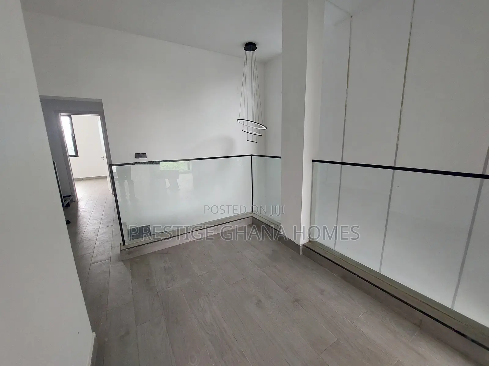 3bdrm Townhouse / Terrace in Dzorwulu for rent