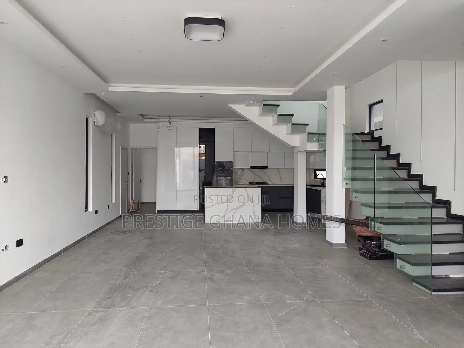 3bdrm Townhouse / Terrace in Dzorwulu for rent