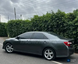 Toyota Camry 2014 Silver