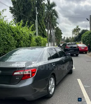 Toyota Camry 2014 Silver