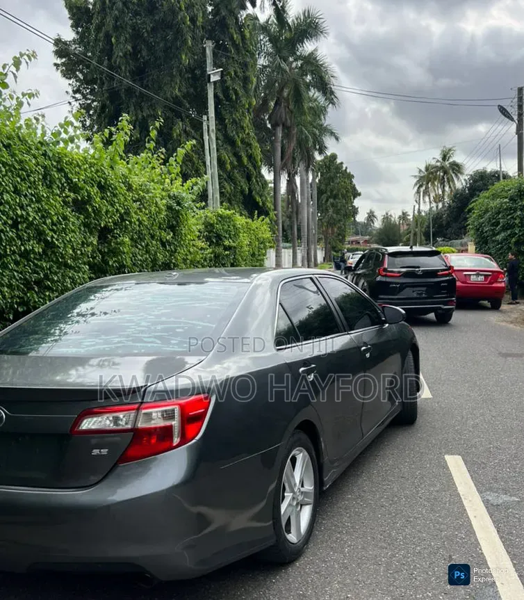 Toyota Camry 2014 Silver