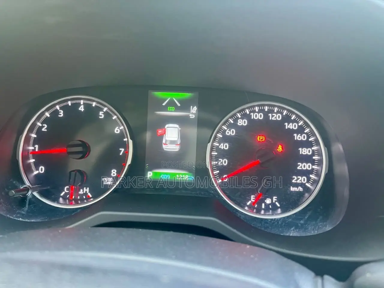 Toyota RAV4 XLE 2025 White