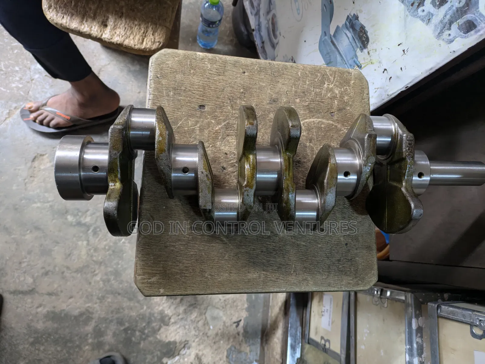 H100 Crankshaft (4d55)