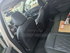 Nissan Rogue 2026 Brown