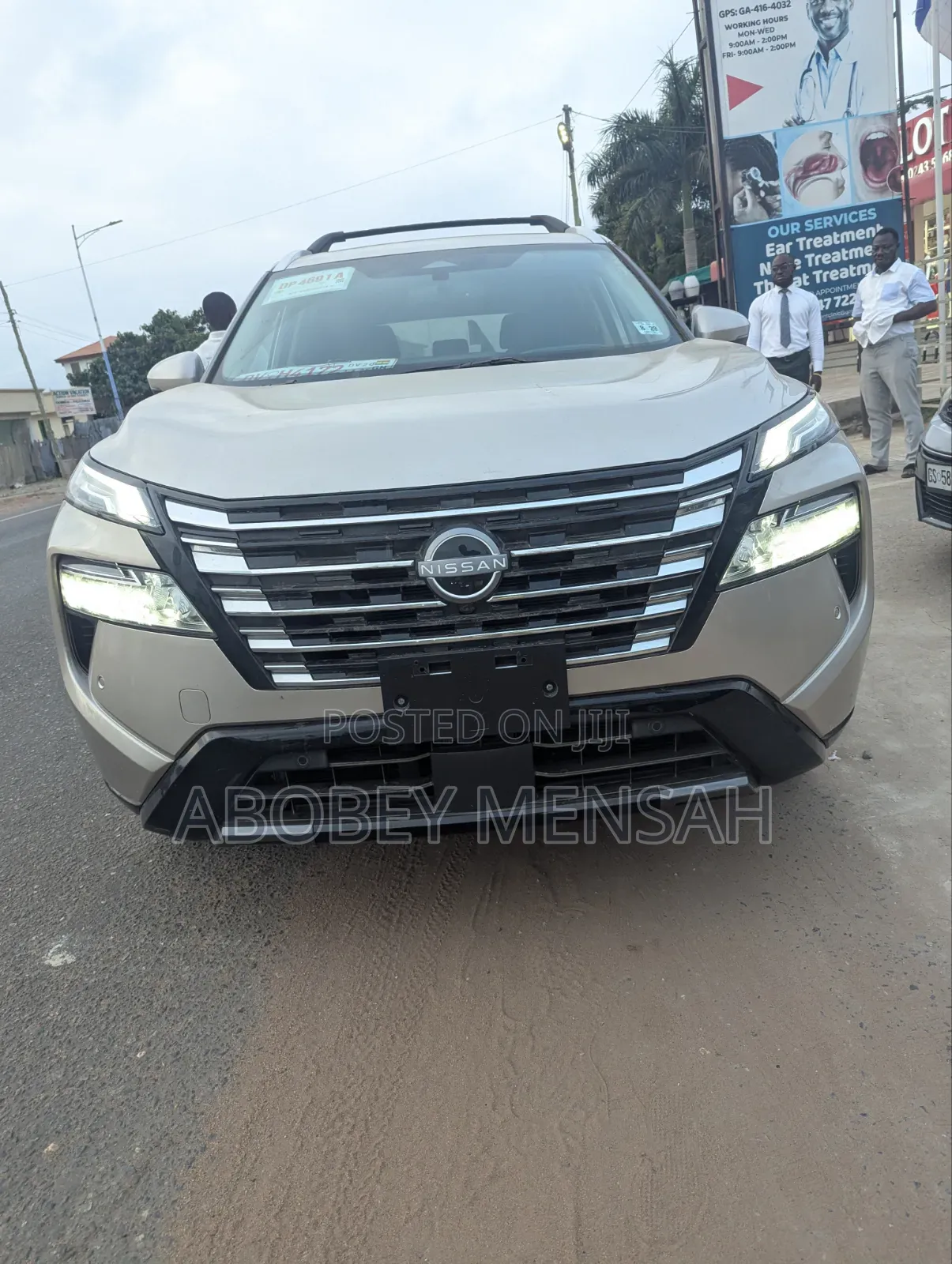 Nissan Rogue 2026 Brown