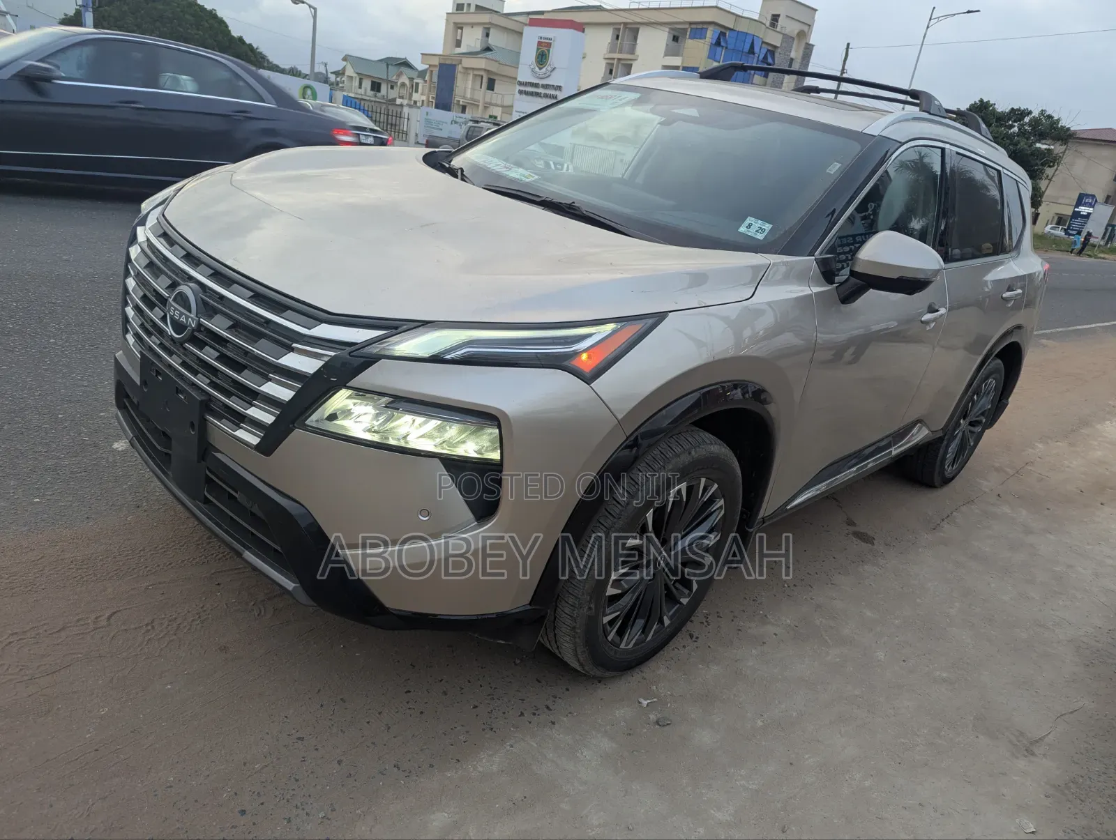 Nissan Rogue 2026 Brown