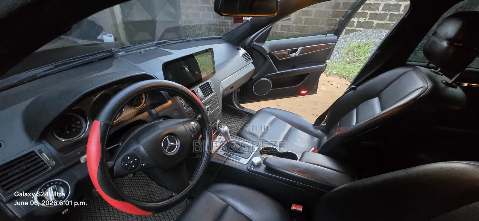 Mercedes-Benz C300 2010 Black