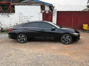 Hyundai Elantra 2025 Black