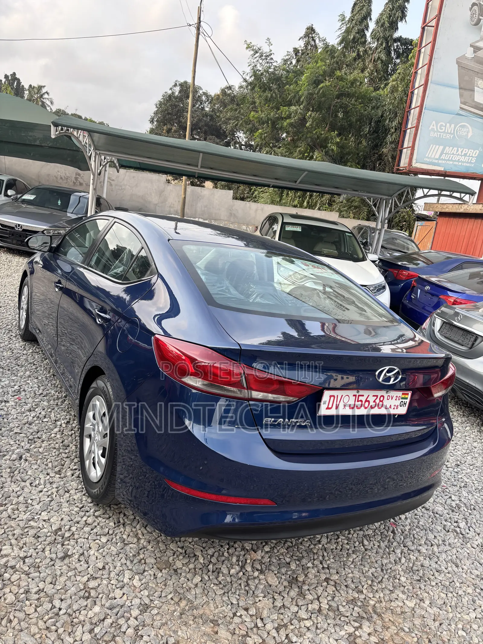 Hyundai Elantra SE Sedan FWD (2.0L 4cyl 6M) 2017 Blue