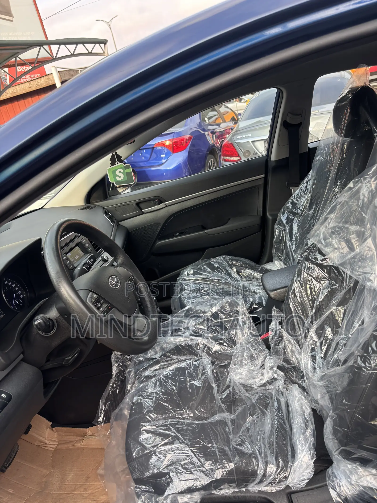 Hyundai Elantra SE Sedan FWD (2.0L 4cyl 6M) 2017 Blue