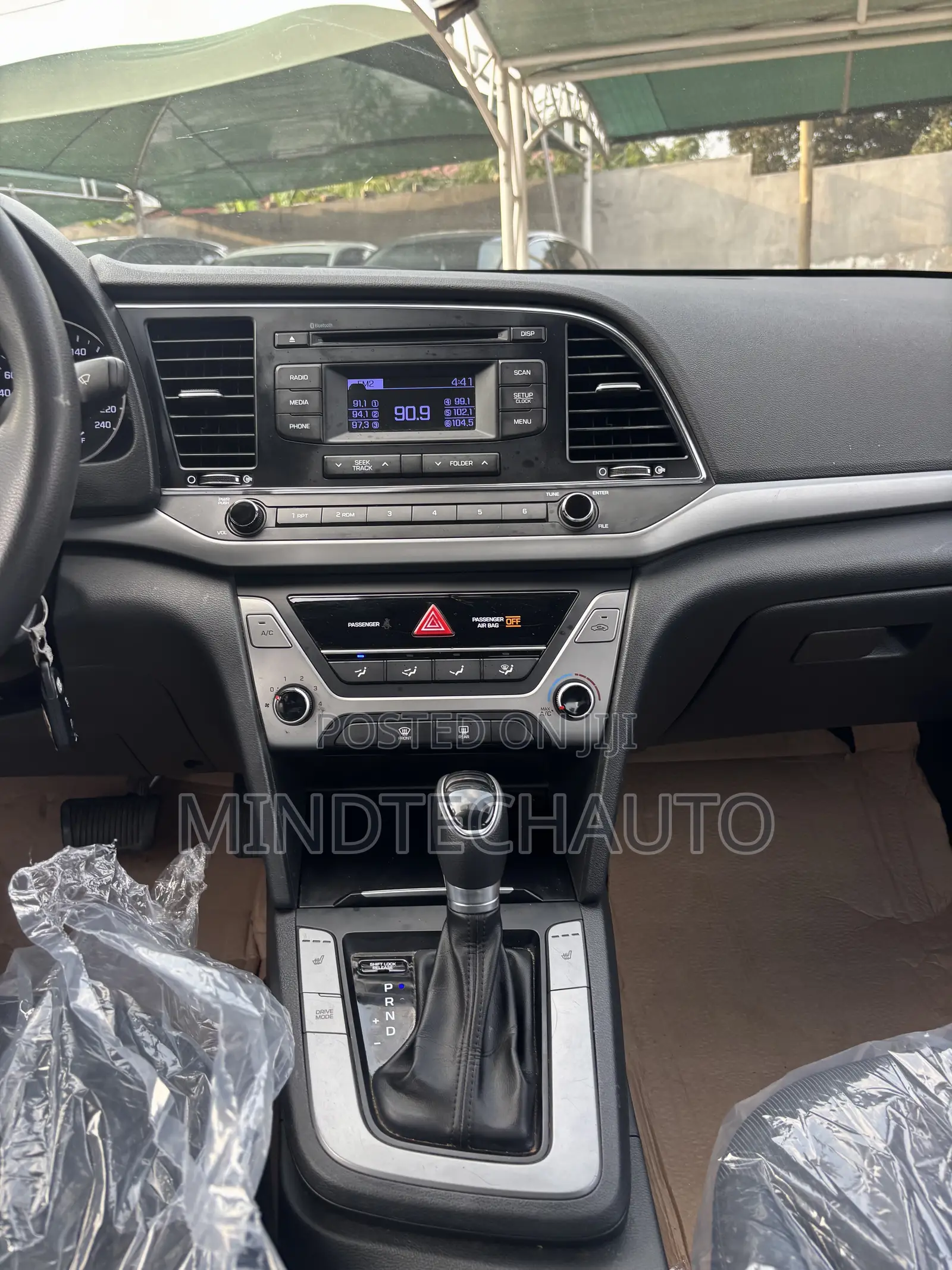 Hyundai Elantra SE Sedan FWD (2.0L 4cyl 6M) 2017 Blue