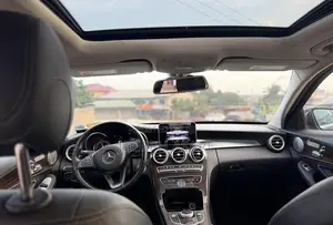 Mercedes-Benz C300 2018 Black