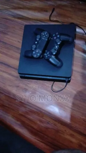 Ps4 Slim With Double Controllers