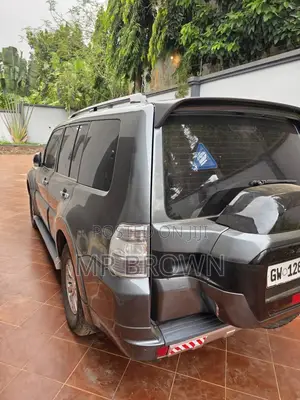 Mitsubishi Pajero V80 3.8 V6 GLS 2017 Gray