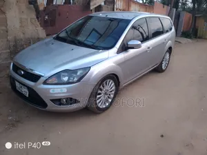 Ford Focus 2012 Silver