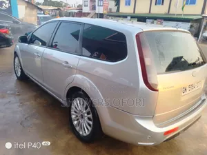 Ford Focus 2012 Silver