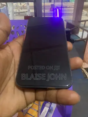 Apple iPhone 11 128 GB Black