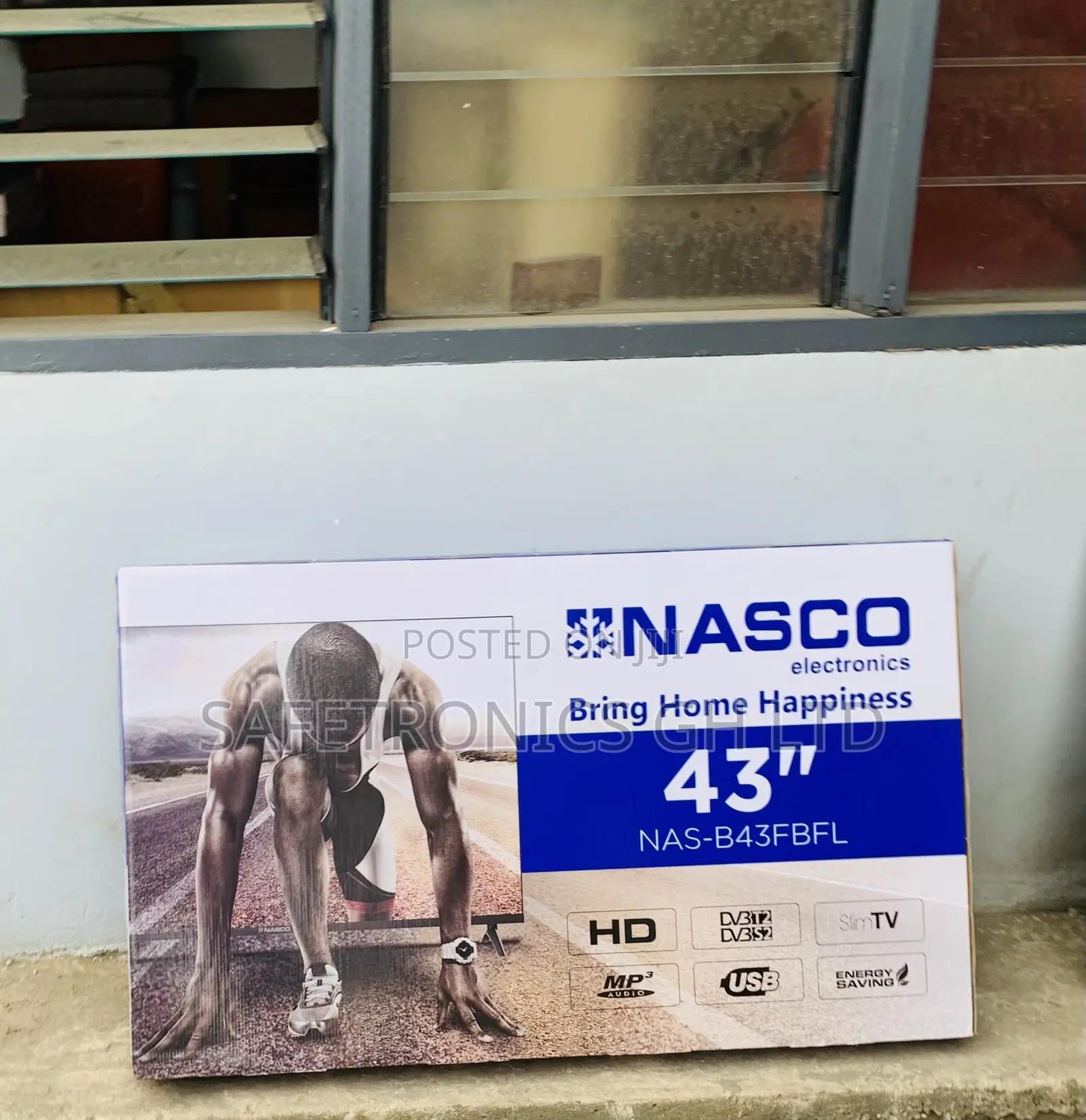 Secure Sleek Nasco 43-Inch TV Is a Popular Full HD LED Television