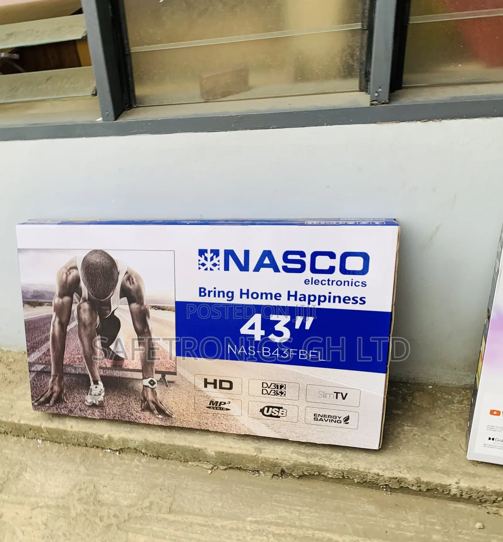 Secure Sleek Nasco 43-Inch TV Is a Popular Full HD LED Television
