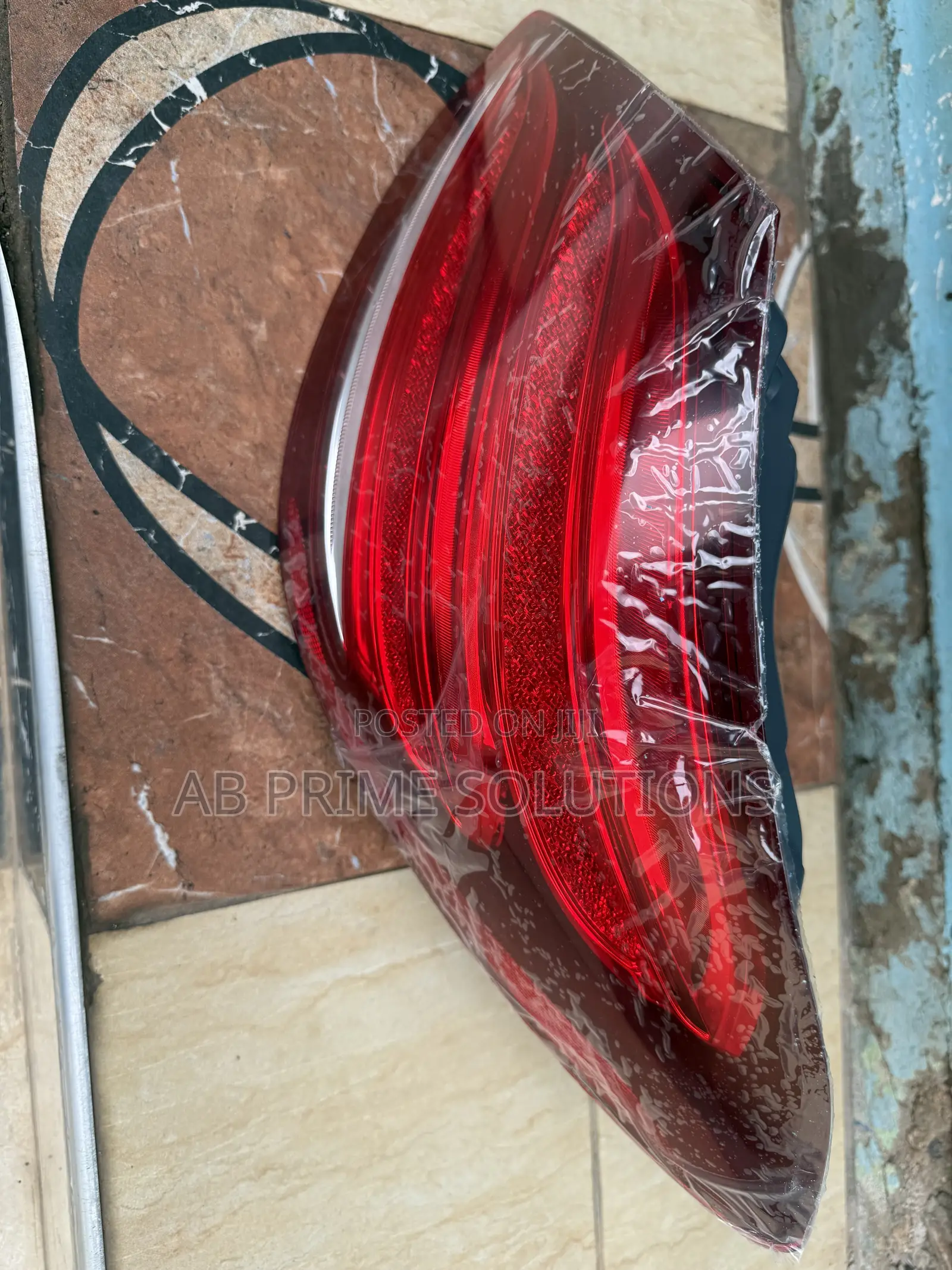 Original Mercedes Benz C300 Taillights