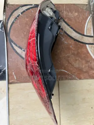 Original Mercedes Benz C300 Taillights